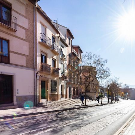Atico Junto Al Albaicin Con Terraza Apartment Гранада Екстериор снимка