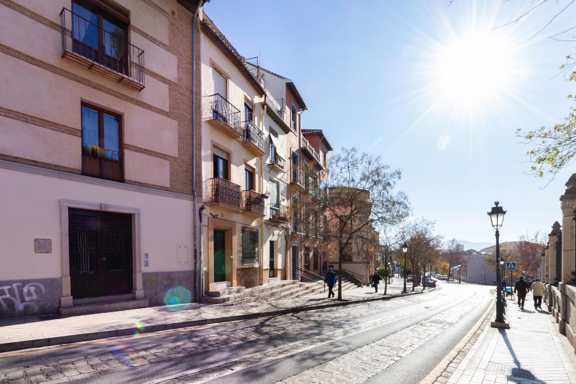 Atico Junto Al Albaicin Con Terraza Apartment Гранада Екстериор снимка